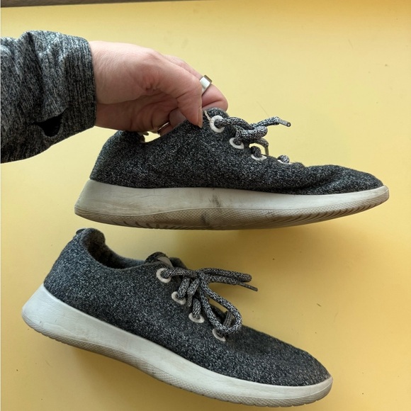 ALLBIRDS | Women’s Wool Runners Grey Sneakers - Picture 4 of 10
